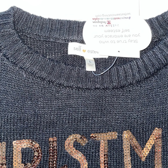 Christmas Hat and Sweater Set - Picture 4 of 6